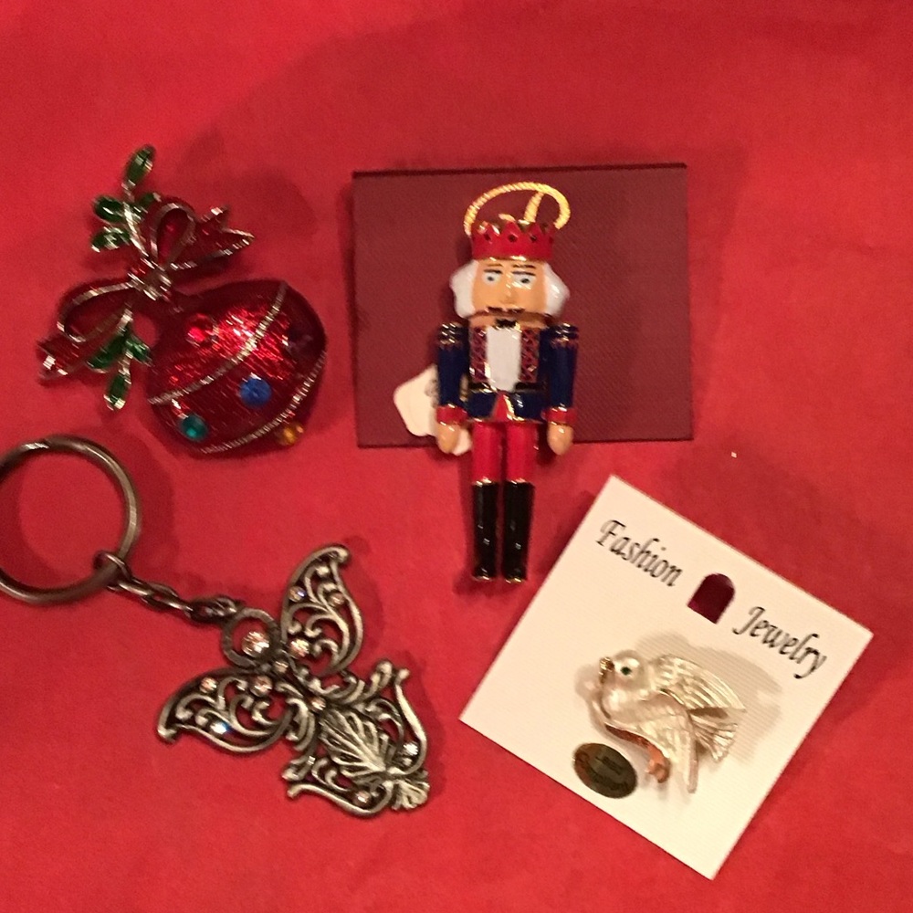 Festive Holiday Brooch and Keychain Set Bundle #10